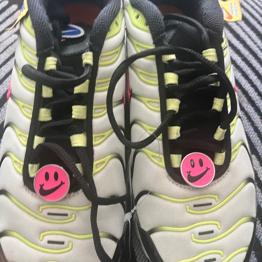 Nike air plus have a nice day sneakers